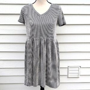 Caution to the Wind V-Neck Striped Short Sleeve Dress